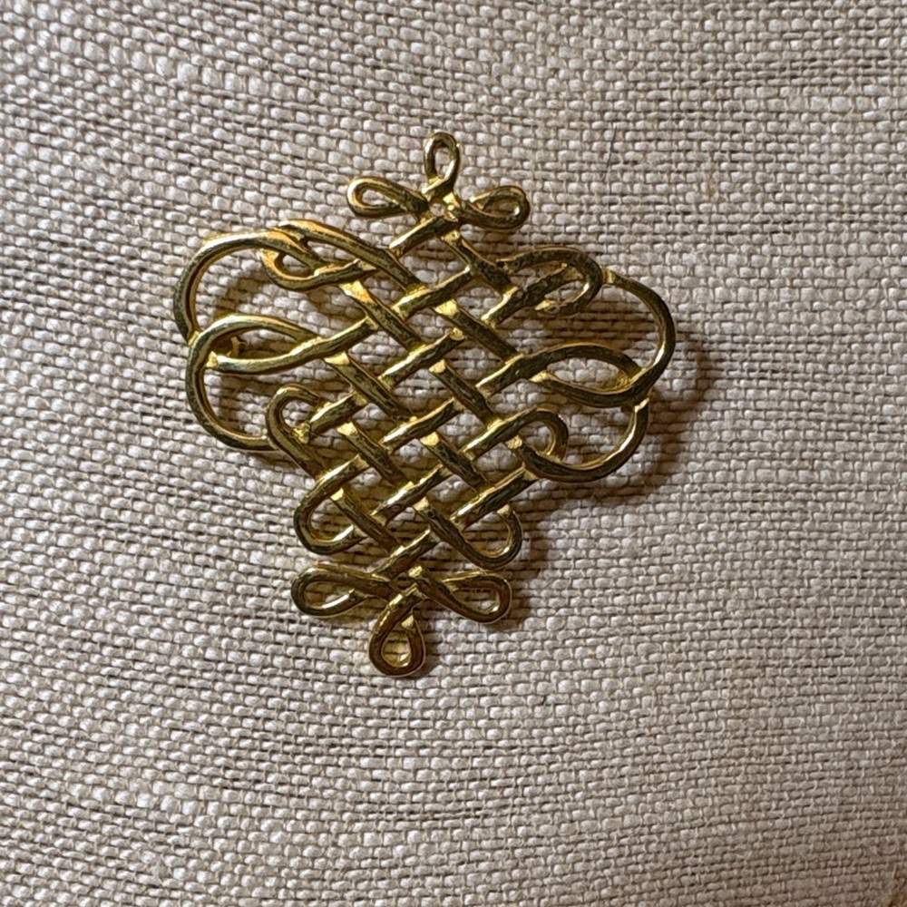 Vintage MFA (Museum of Fine Arts) Knot Brooch